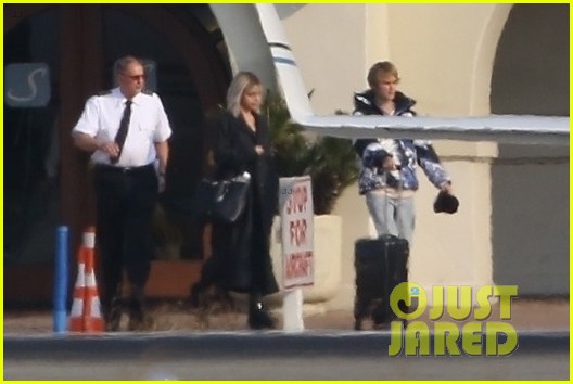 selena gomez justin bieber jet out of town together 26