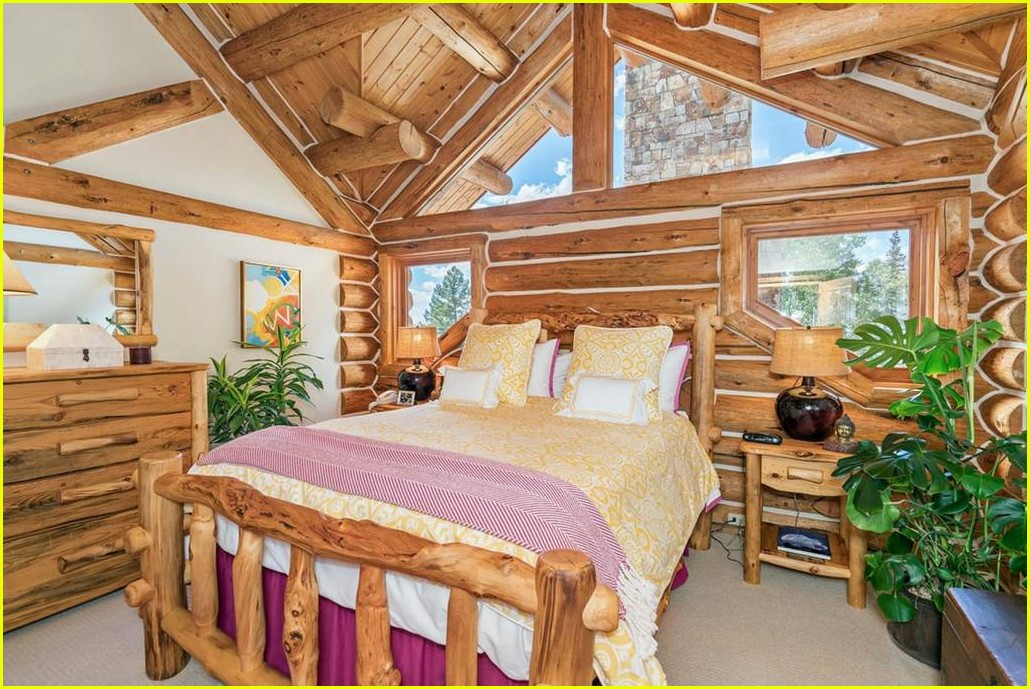 take a look inside ariana grandes amazing airbnb in colorado 06