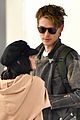 vanessa hudgens austin butler fly back to la after second act wrap 05