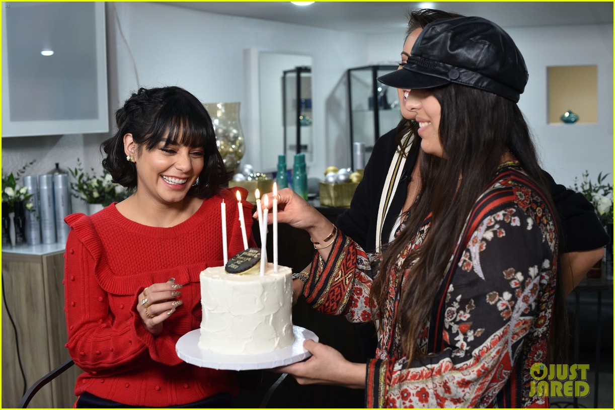 vanessa hudgens shows off new holiday look with joicos hair shake 14