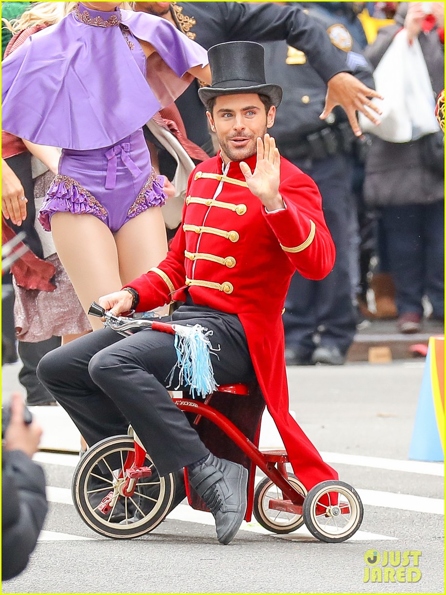 Zac Efron & Zendaya Promote 'The Greatest Showman' in Costume! | Photo