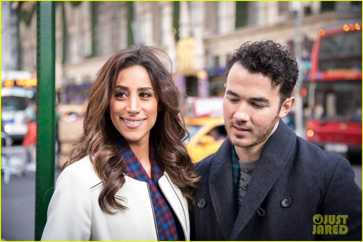 kevin jonas danielle jonas ben sherman taxis sophie join family quotes 13