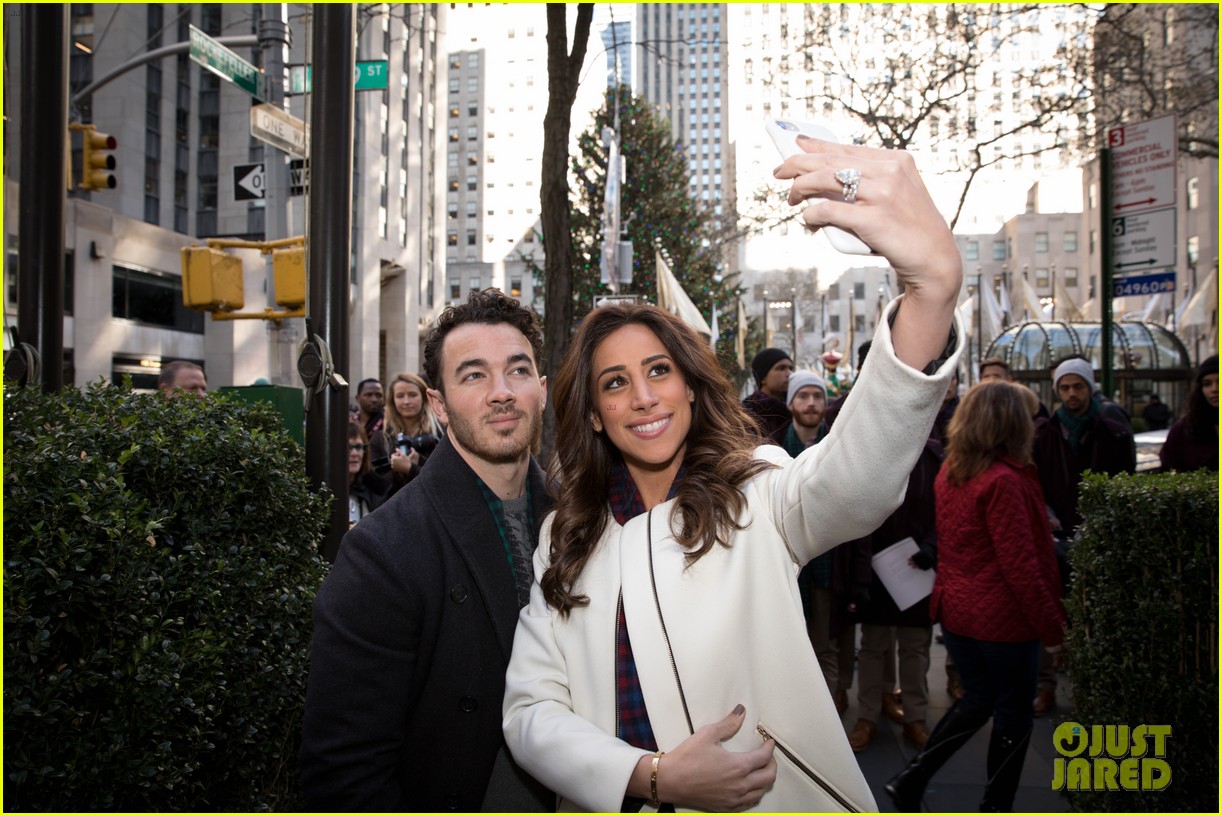 kevin jonas danielle jonas ben sherman taxis sophie join family quotes 16