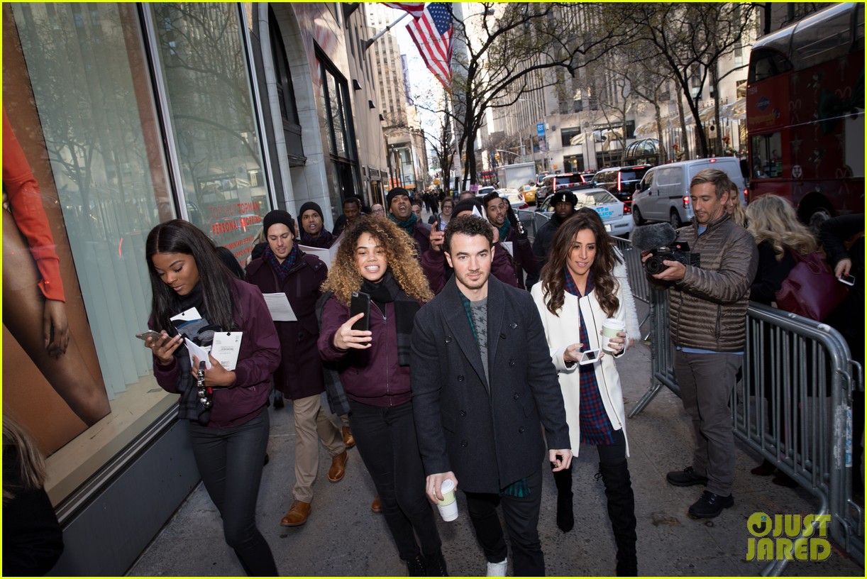kevin jonas danielle jonas ben sherman taxis sophie join family quotes 22