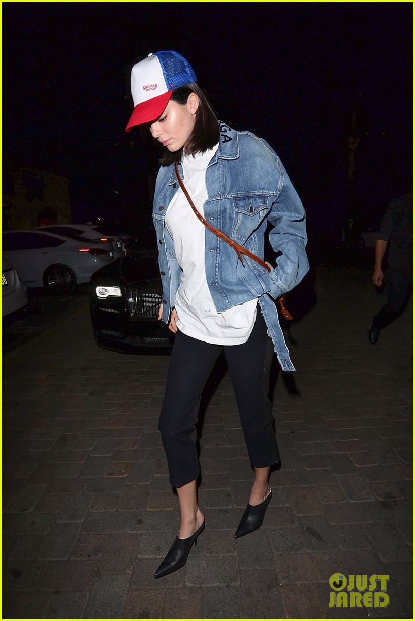 kourtney kardashian and kendall jenner match in denim while out in la 06