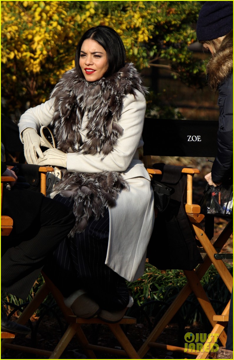 jennifer lopez and vanessa hudgens look chic on second act set 08