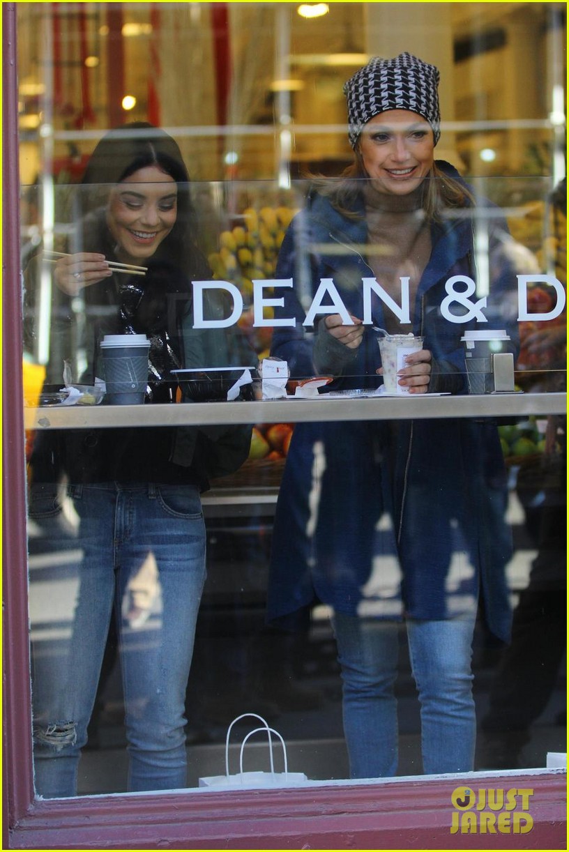 jennifer lopez and vanessa hudgens share a laugh at nyc cafe 10
