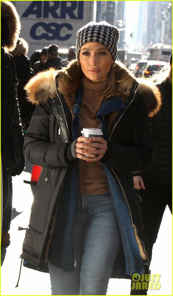 jennifer lopez and vanessa hudgens share a laugh at nyc cafe 12