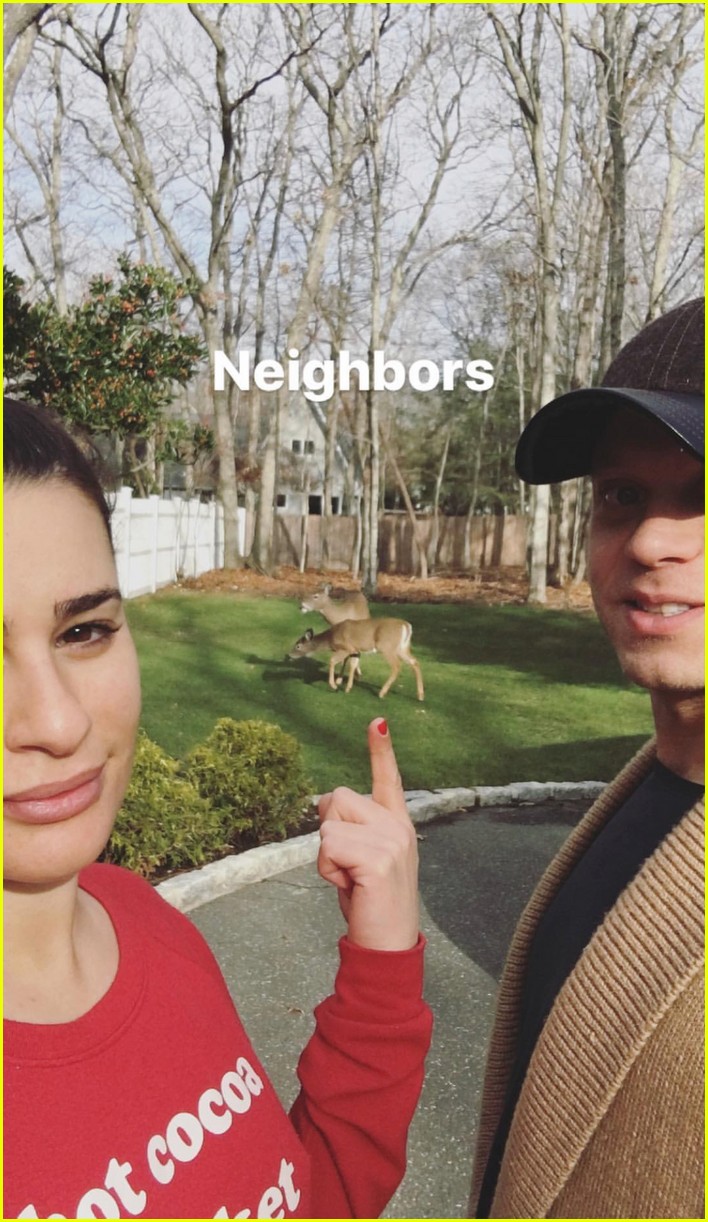 lea michele emma roberts are spending christmas together 03