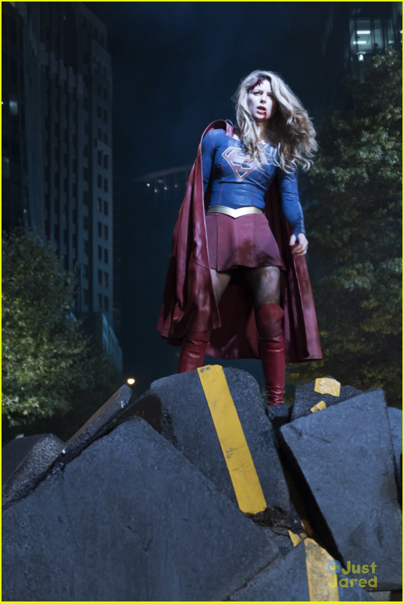 supergirl melissa benoist tease reign transformation 19