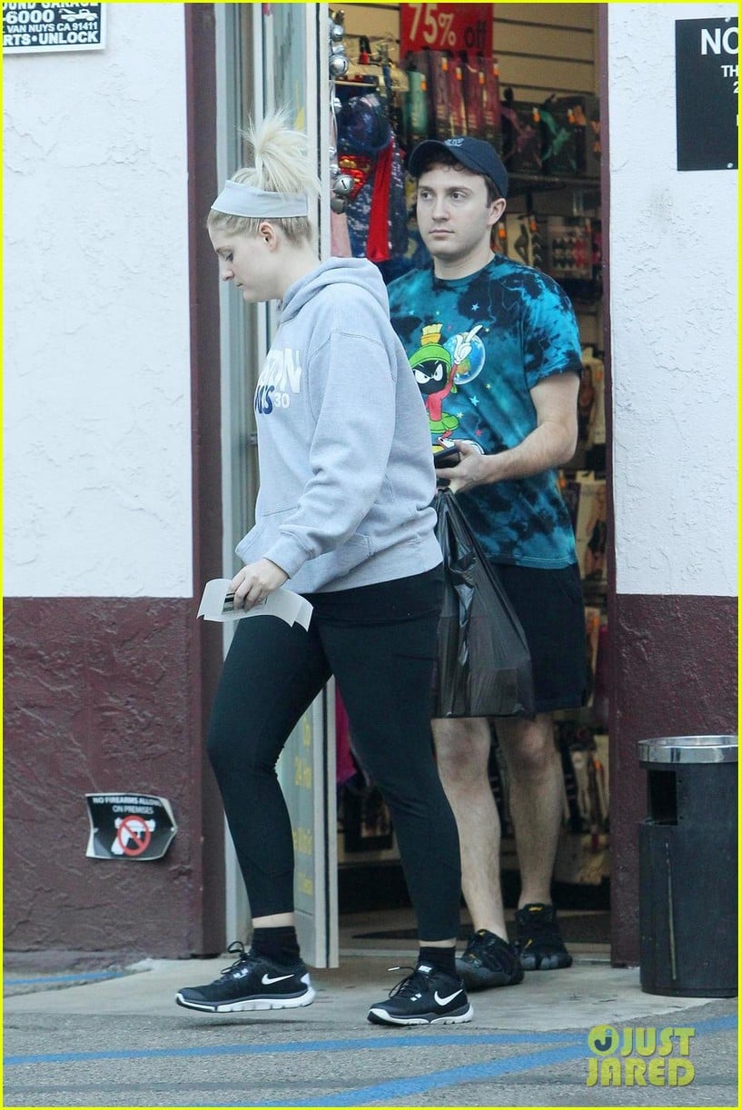meghan trainor and daryl sabara step out for first time since getting engaged 03
