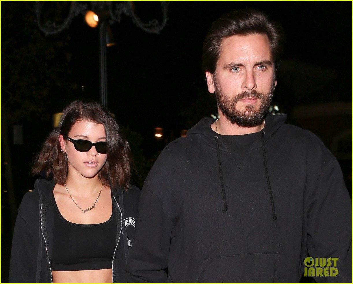 Sofia Richie & Scott Disick Holds Hands During Dinner Date Photo