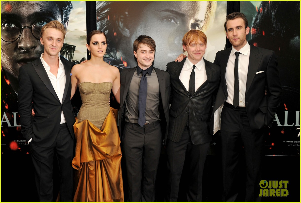 matthew lewis had a crush on emma watson while filming harry potter 08