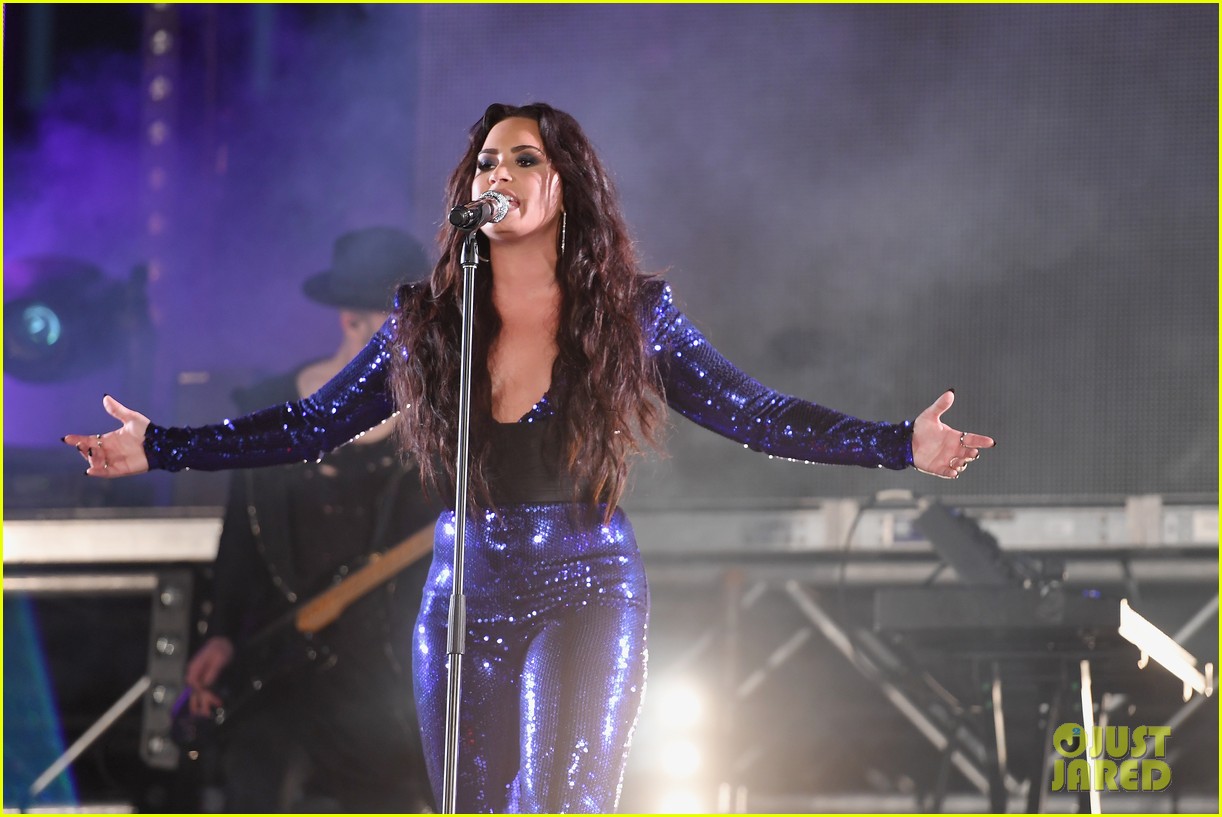 demi lovato performs in a sequined jumpsuit for nye in miami 06