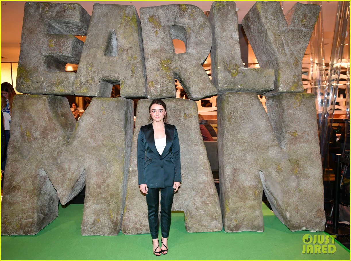 maisie williams early man event 05