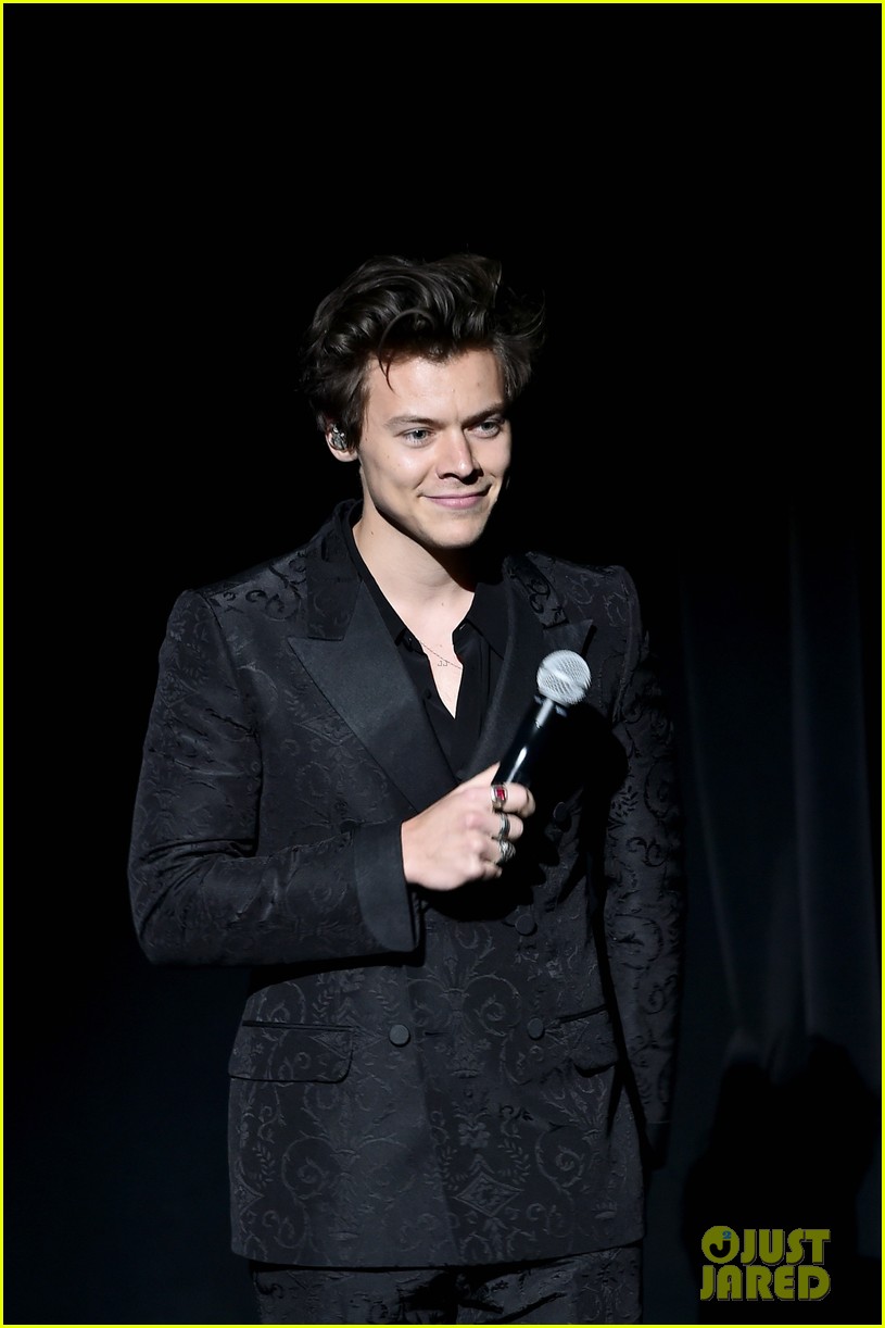 miley cyrus harry styles musciares person of the year 02