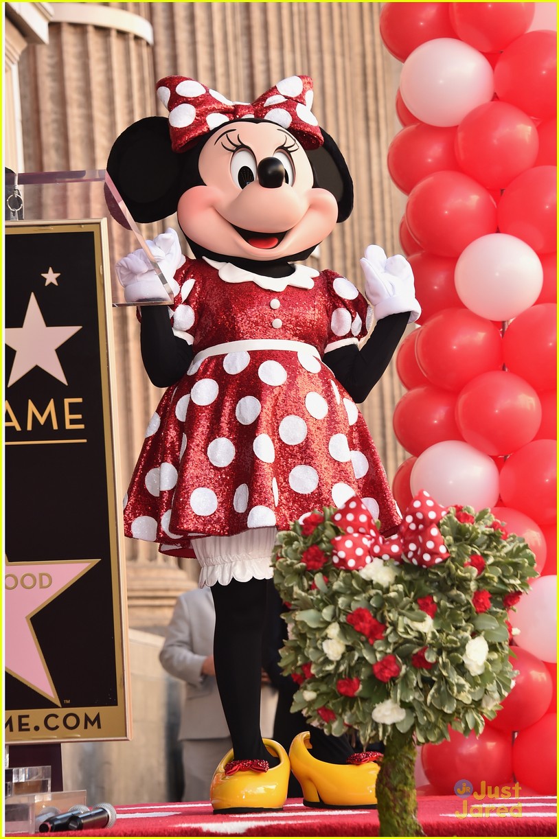 minnie mouse walk fame ceremony katy perry mickey mouse 01