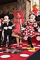 minnie mouse walk fame ceremony katy perry mickey mouse 06