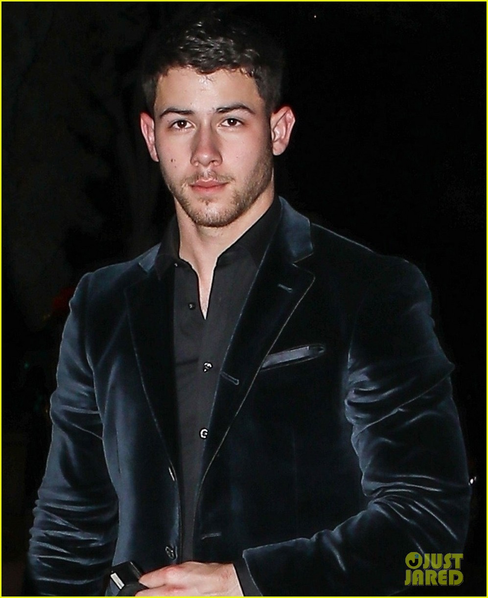 nick jonas steps out after madeline brewer dinner date 01