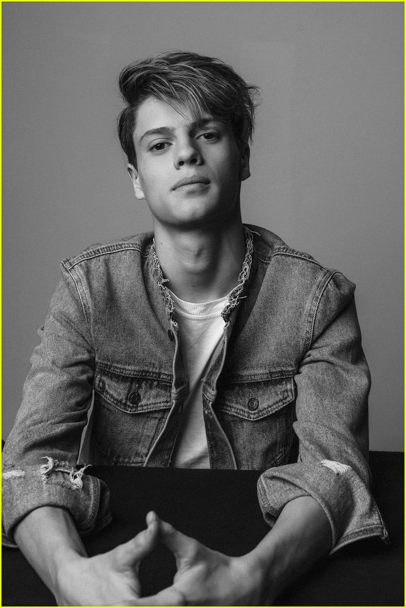 jace norman opens up about struggles with school and dyslexia 01