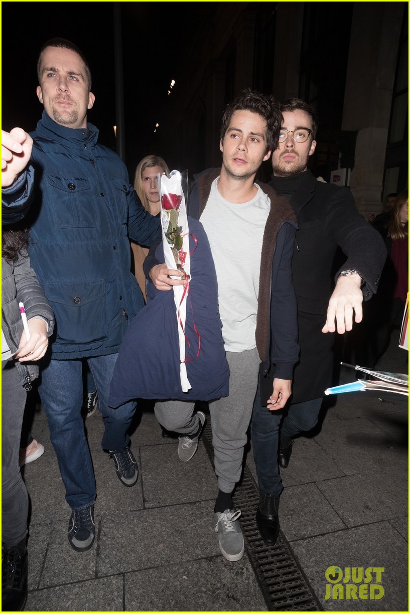 dylan obrien and co stars bring maze runner to paris 10