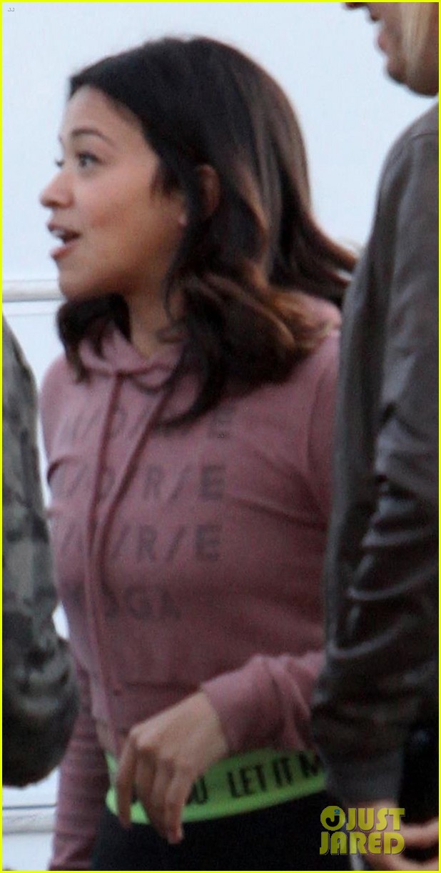 gina rodriguez video chats a lucky fan on law and order svu set 05