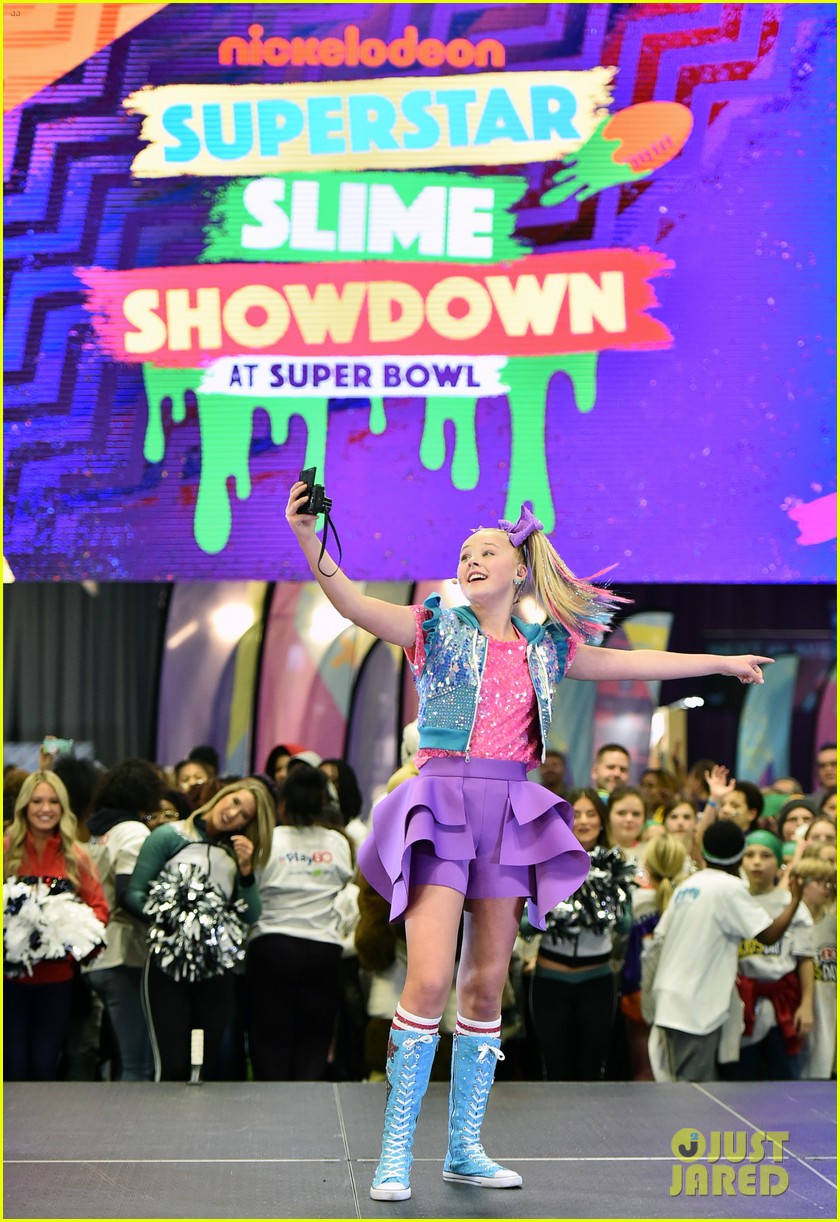 jojo siwa takes the stage at nfl play 60 kids day 02
