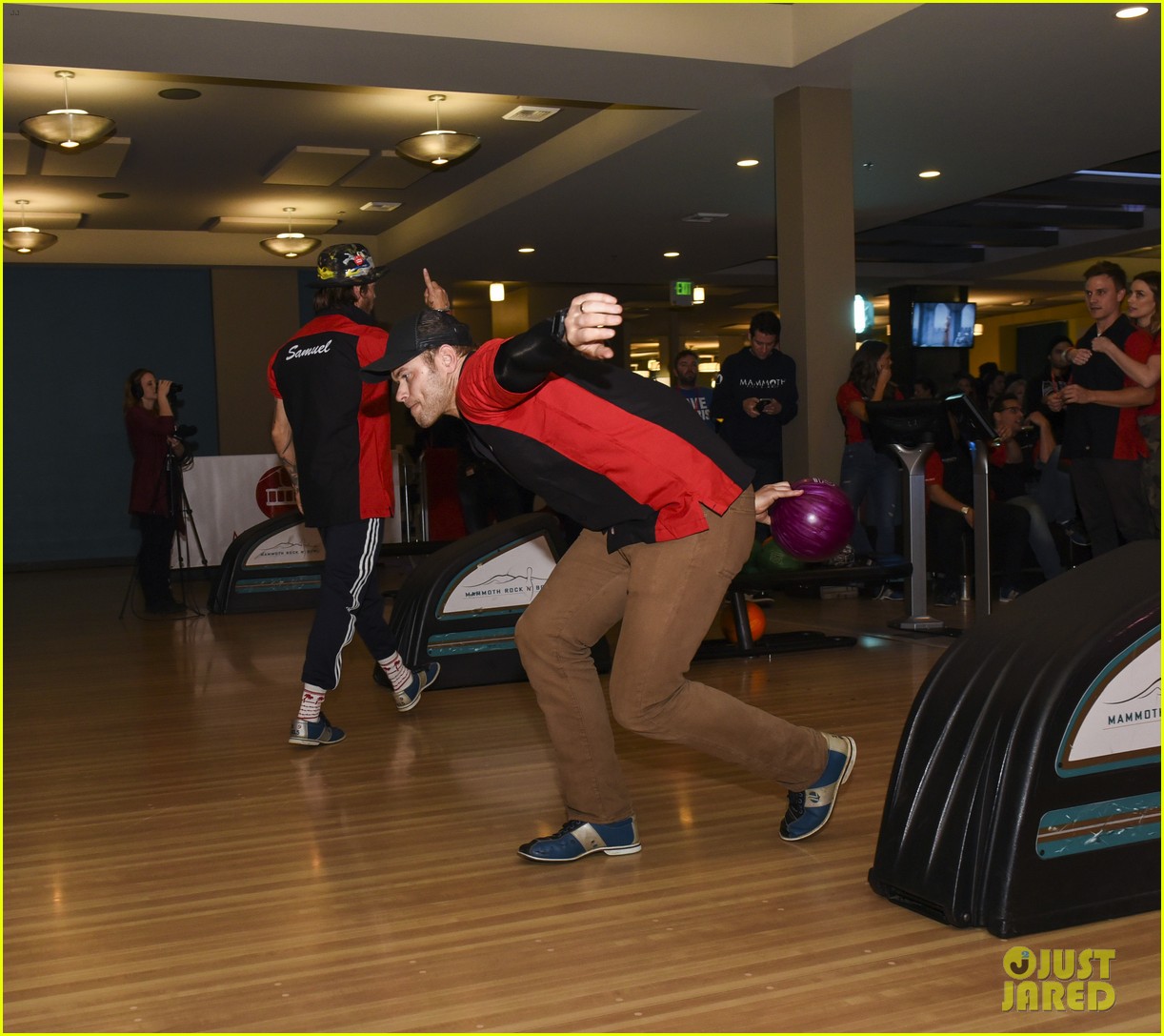 nina dobrev tom welling go celebrity bowling tournament 10