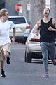 justin bieber shows off his athletic skills in the street 17