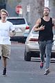 justin bieber shows off his athletic skills in the street 19