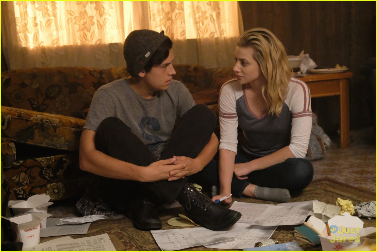 cole sprouse bughead belong together 01