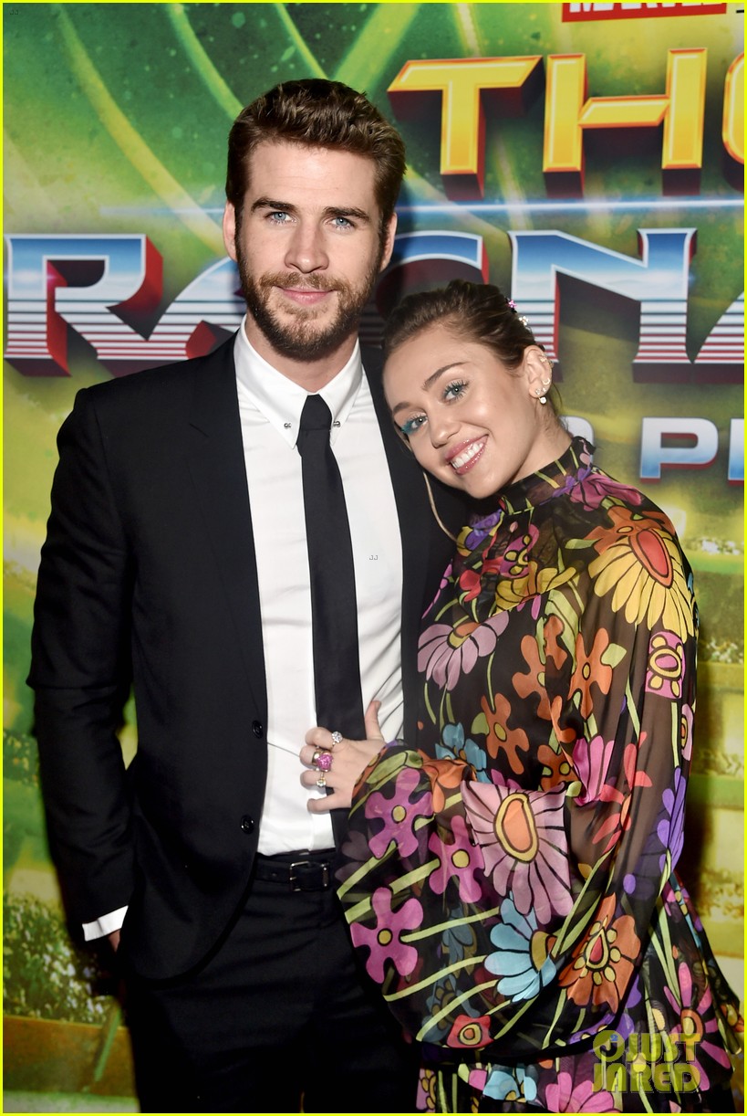miley cyrus sends liam hemsworth valentines day love with cute video 04