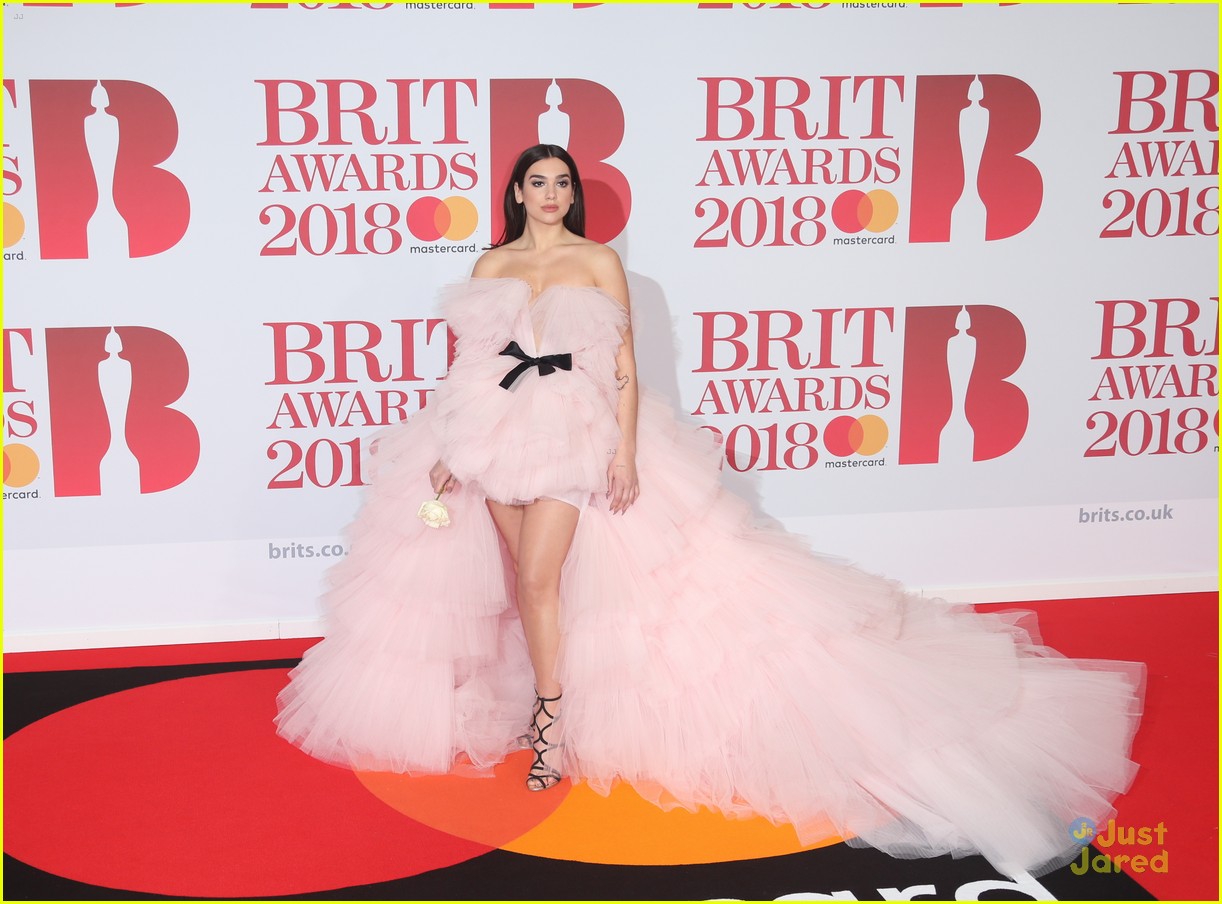 dua lipa brit awards white rose pink dress 07