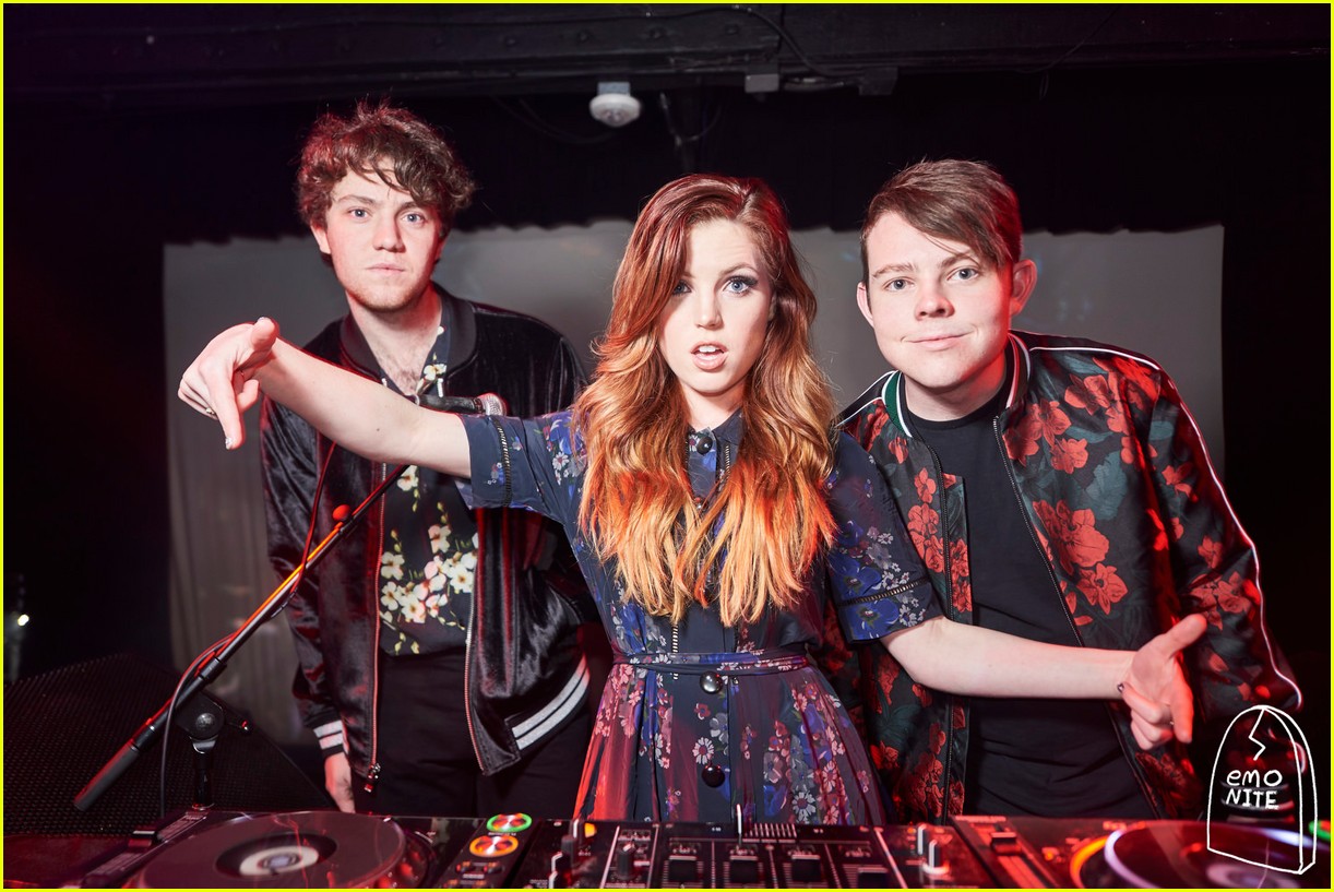 echosmith take the dj booth at emo nite rock out to cool kids 02