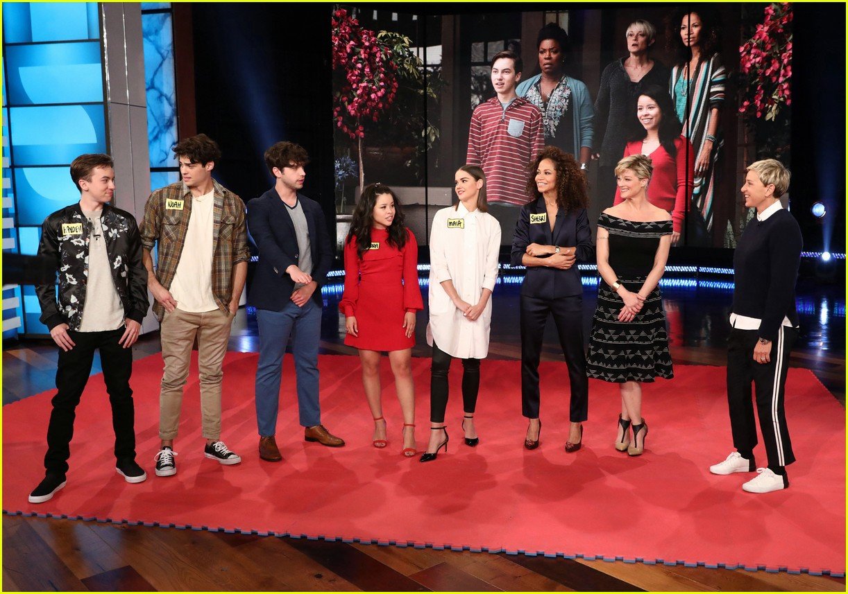 the fosters cast make ellen debut play blindfold musical chairs 05