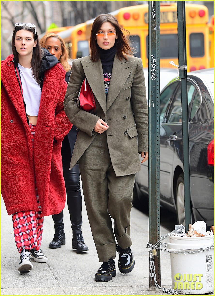 bella hadid walks in first new york fashion week 2018 show for jason wu 31