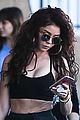sarah hyland flashes toned tummy after workout session 01