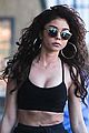 sarah hyland flashes toned tummy after workout session 05