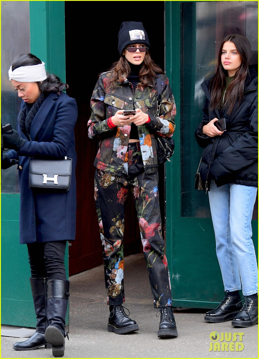 kendall jenner hailey baldwin and kaia gerber show off their nyc street styles 21