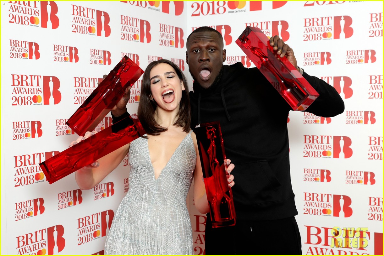 dua lipa and stormzy win big at brit awards 2018 03