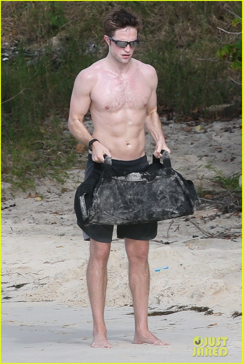 robert pattinson bares ripped body while shirtless in antigua 15