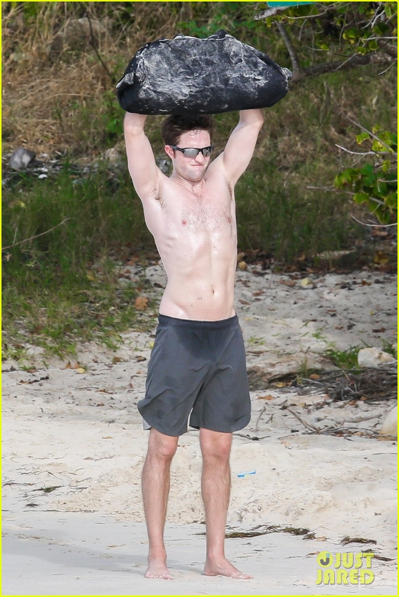 robert pattinson bares ripped body while shirtless in antigua 17