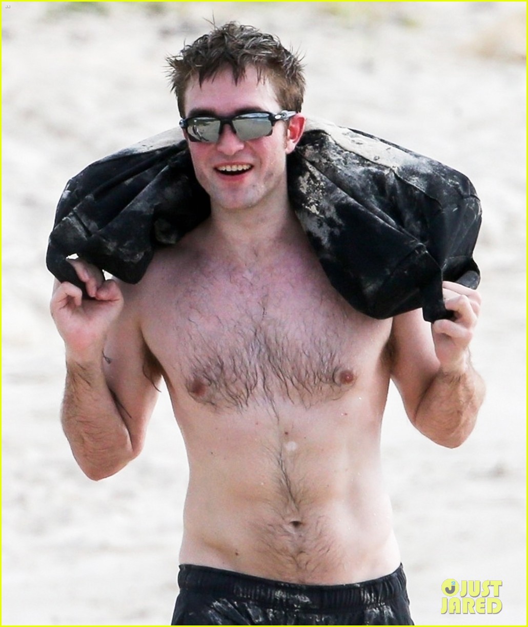 robert pattinson bares ripped body while shirtless in antigua 30