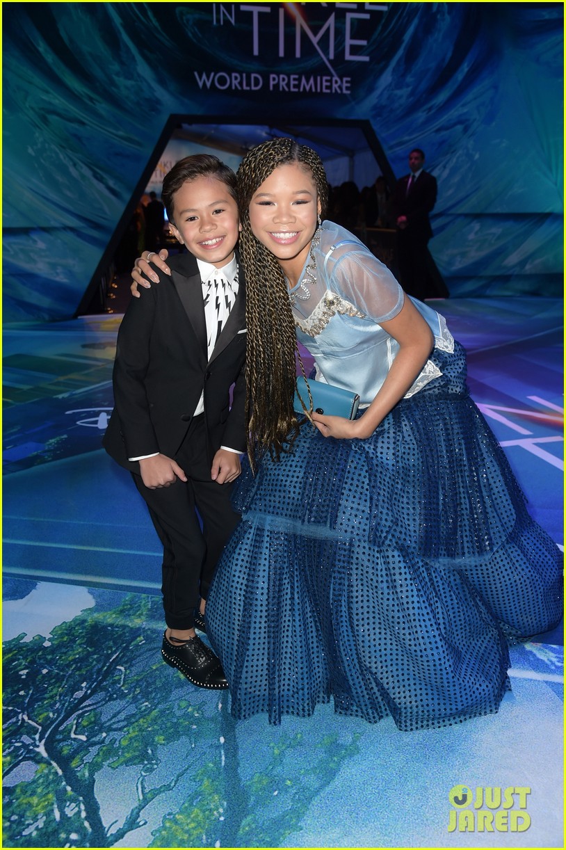 storm reid rowan blanchard and levi miller rock magical looks at a wrinkle in time premiere2 07