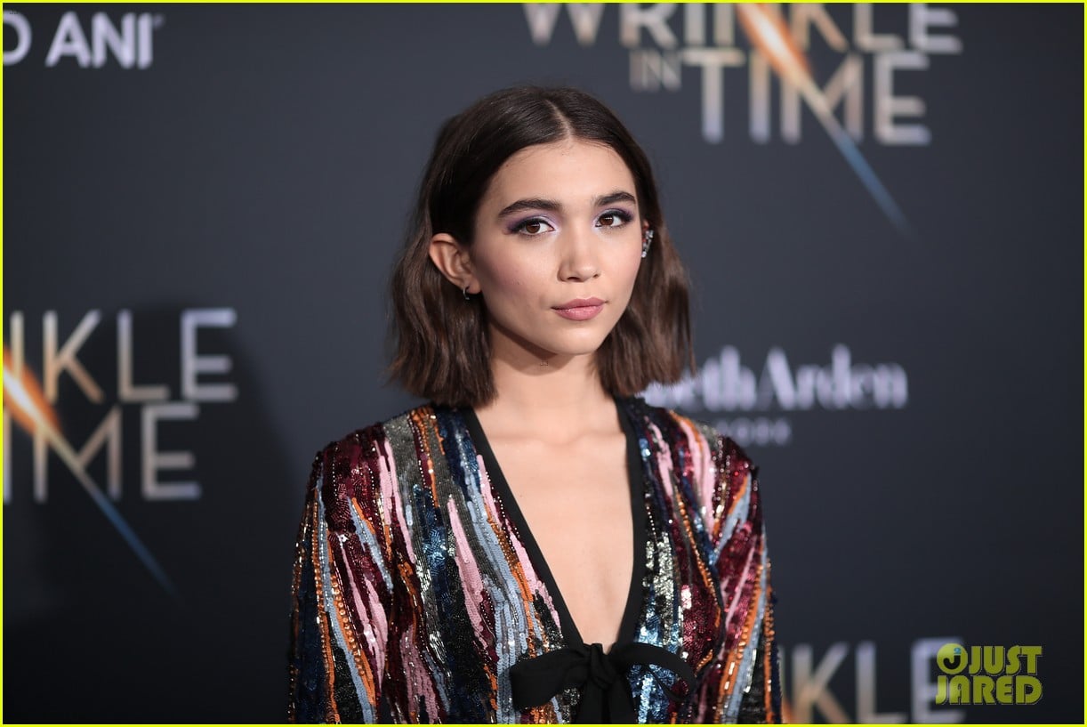 storm reid rowan blanchard and levi miller rock magical looks at a wrinkle in time premiere2 08