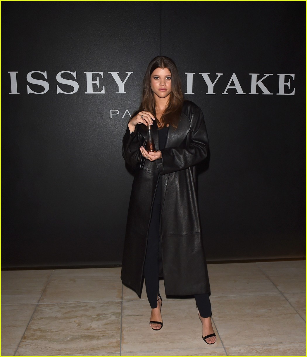 sofia richie and annalynne mccord team up for issey miyake fragrance launch 19