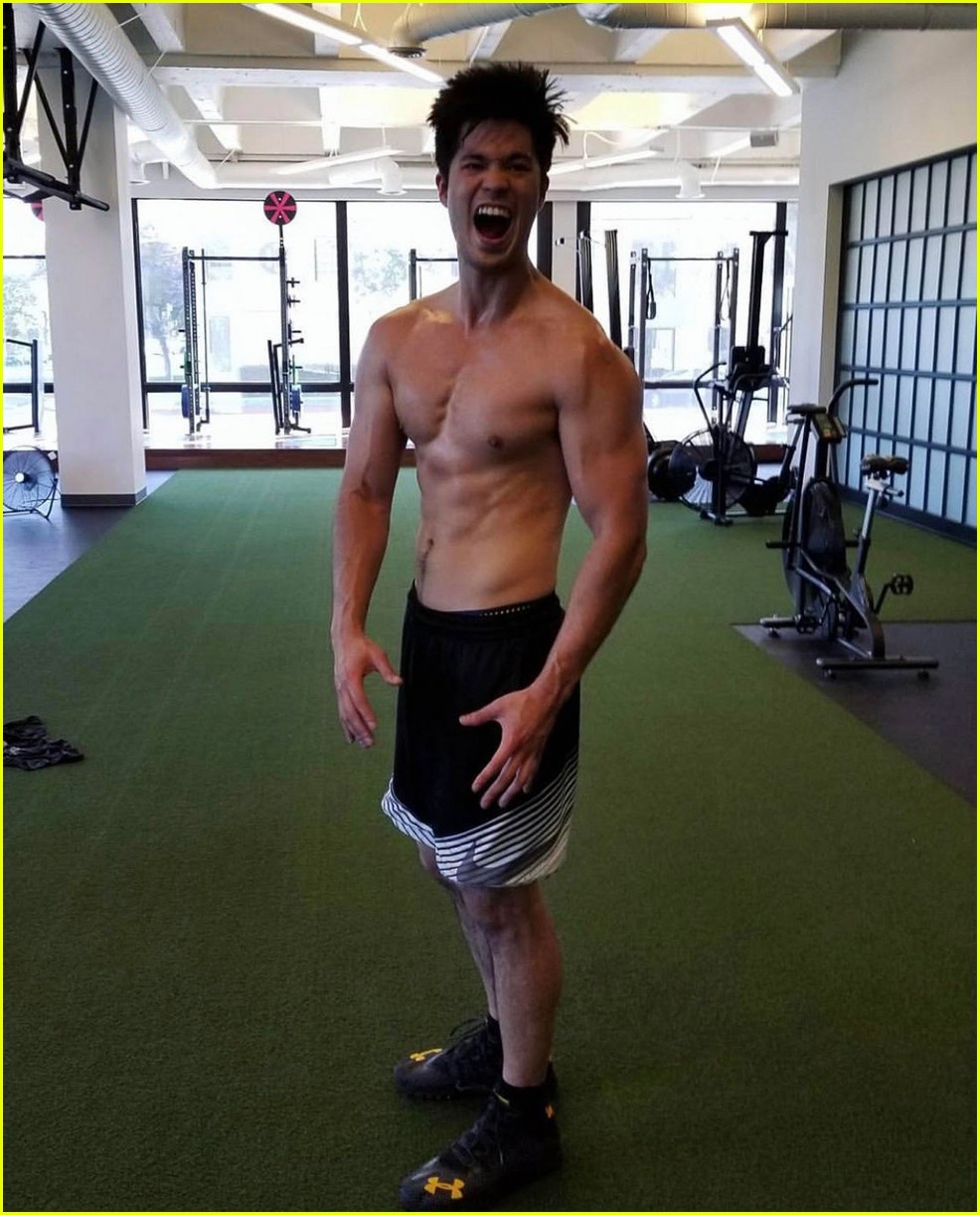 ross butler shares shirtless pic of ripped body 01