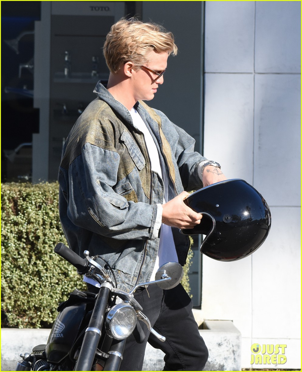 cody simpson takes his motorcycle for a spin around la 04