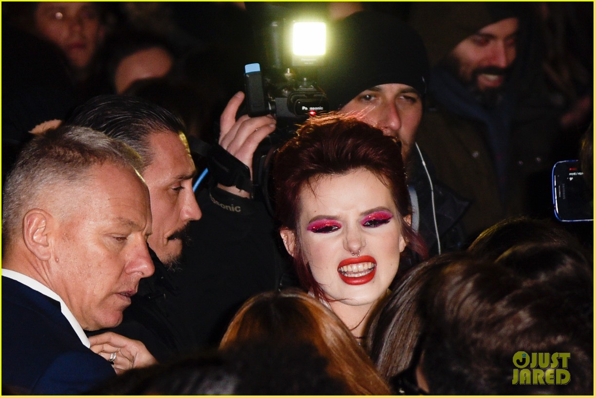 bella thorne goes red hot for midnight sun premiere in rome 06