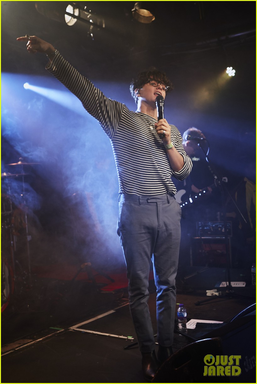 the vamps perform concert for war child charity 09